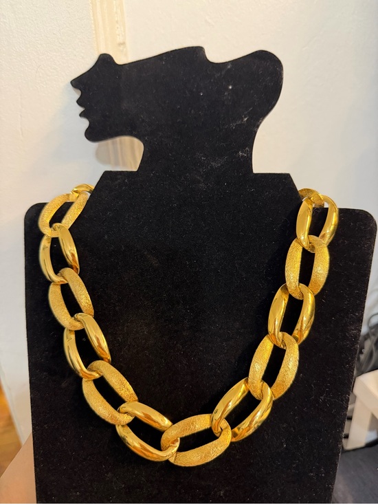 Napier Jewelry - Napier Bold Gold Link Necklace